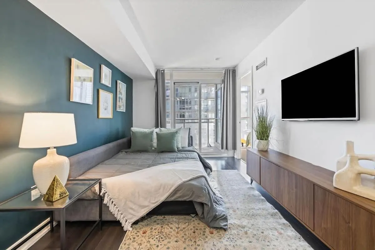 Sun-Filled Downtown Condo By Toronto'S Sports Hub Toronto