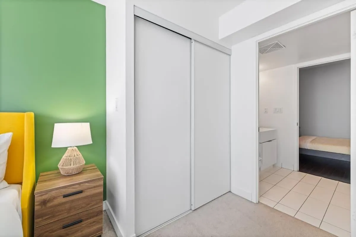 Sun-Filled Downtown Condo By Toronto'S Sports Hub Apartment