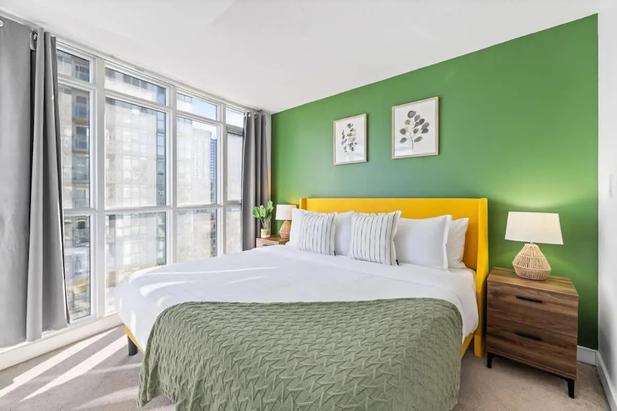 Sun-Filled Downtown Condo By Toronto\'S Sports Hub contacts